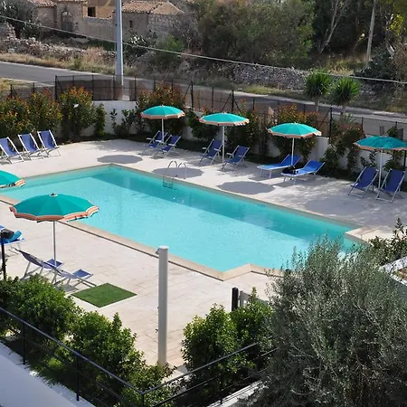 Holiday home Mareinsicilia Dammusa Scicli