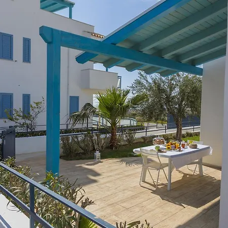 Holiday home Mareinsicilia Dammusa *