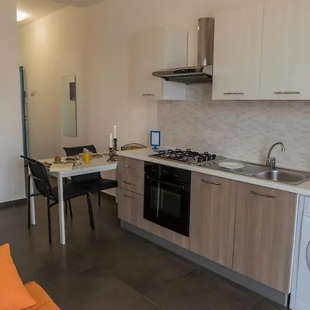Holiday home Mareinsicilia Dammusa