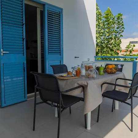 Mareinsicilia Dammusa Holiday home *