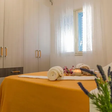 Mareinsicilia Dammusa *