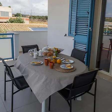 Mareinsicilia Dammusa *