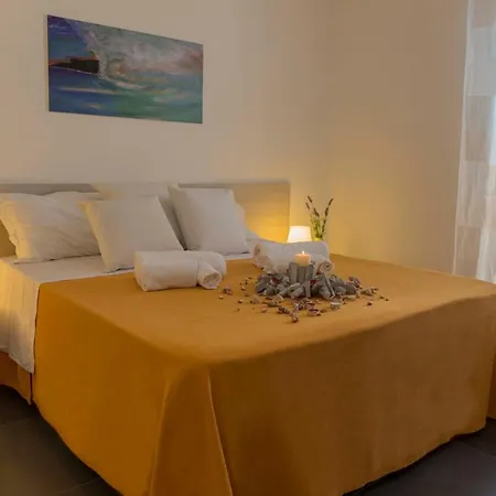 Holiday home Mareinsicilia Dammusa
