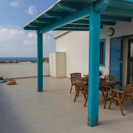 Holiday home Mareinsicilia Dammusa