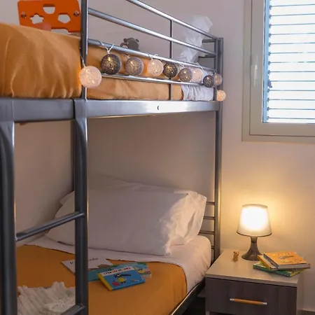 Holiday home Mareinsicilia Dammusa *